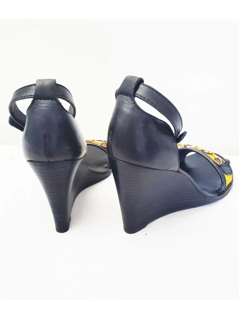 Tory Burch Women's Daria Navy Leather  Wedges Sandals Yellow Accent Gold Logo